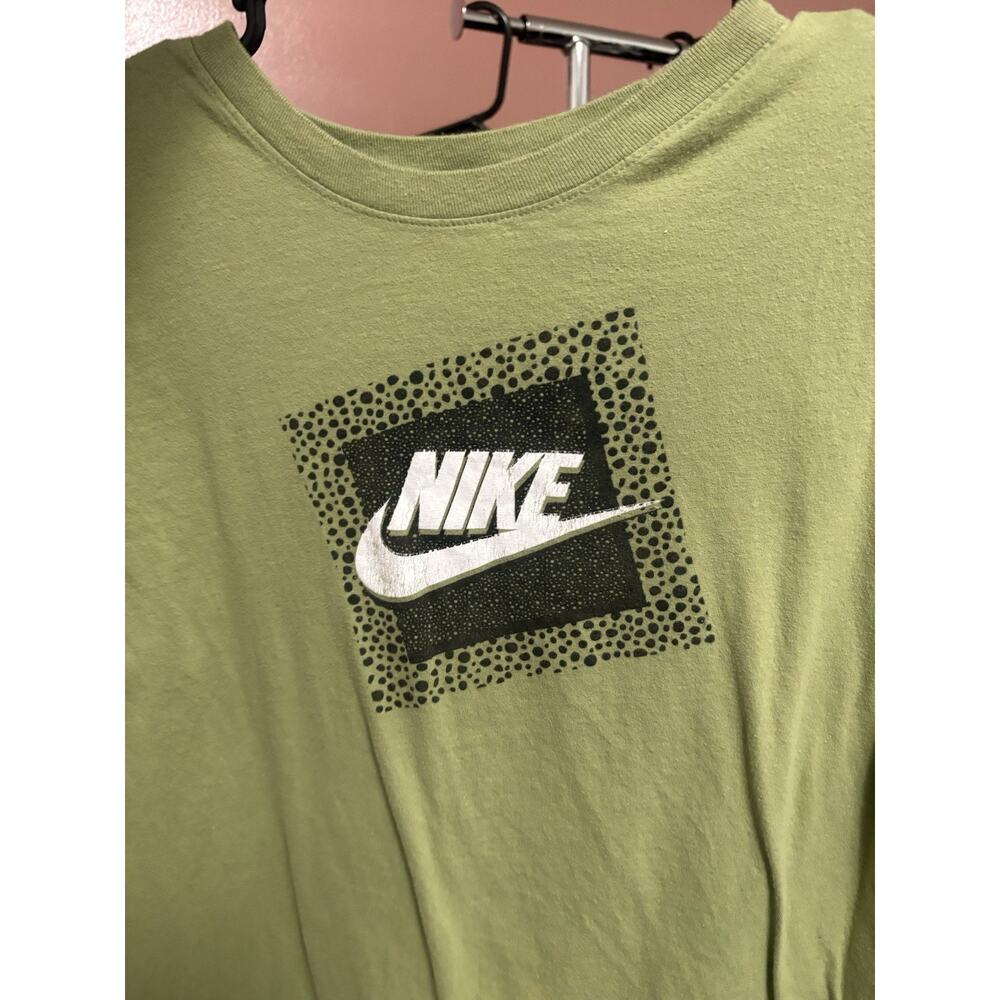 Nike T Shirt Size Large